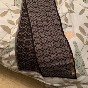 Coach reversible black and grey scarf!